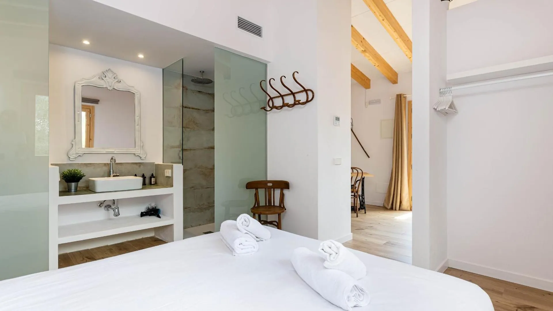Farm stay Agroturismo Cal Tio 4, Yourhouse Costitx