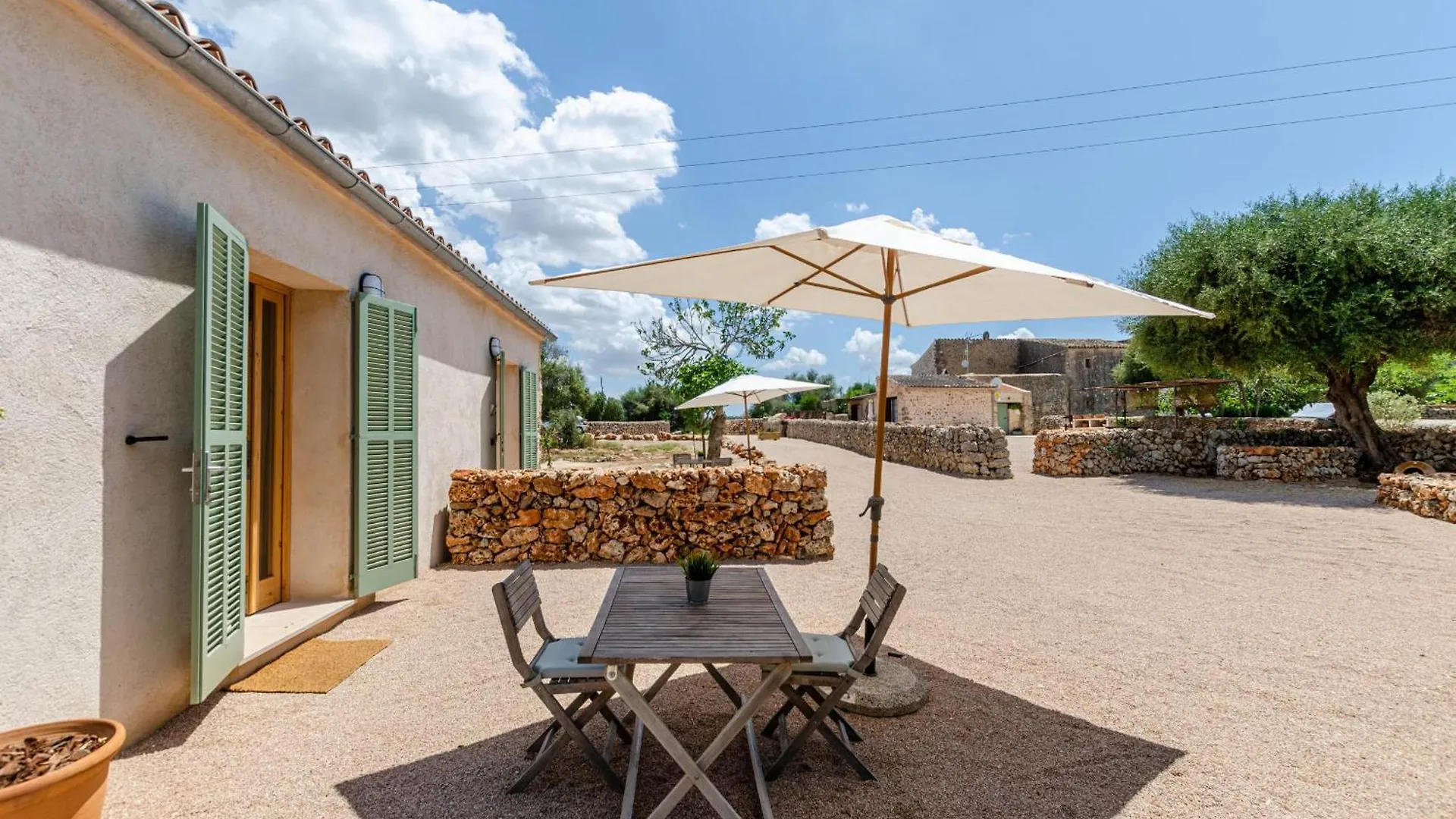 Farm stay Agroturismo Cal Tio 4, Yourhouse Costitx  Spain