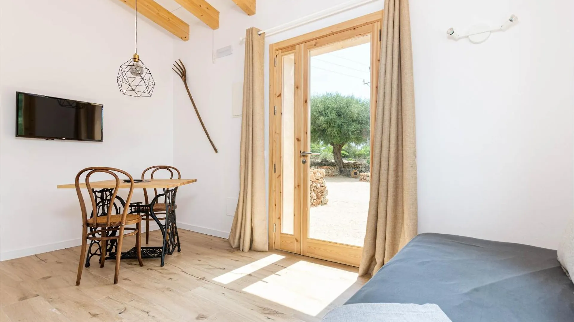 Farm stay Agroturismo Cal Tio 4, Yourhouse Costitx  Spain
